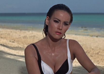 personnage de jovany 15/12/15 trouvé par Martine - Page 5 Claudine-auger-as-domino-derval-in-thunderball